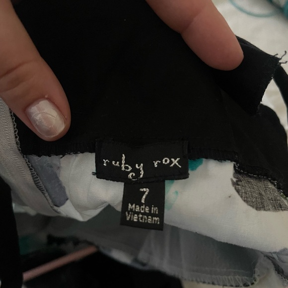 Ruby Rox dress - Picture 3 of 3